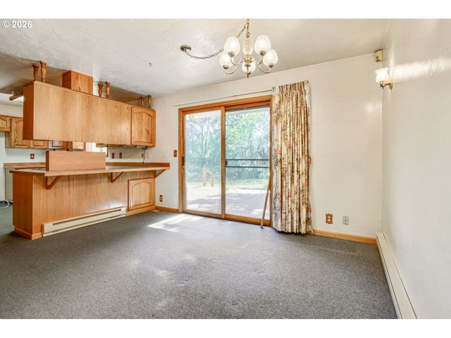 28250 Sw FARMINGTON Rd, Hillsboro, OR 97123