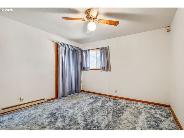 28250 Sw FARMINGTON Rd, Hillsboro, OR 97123