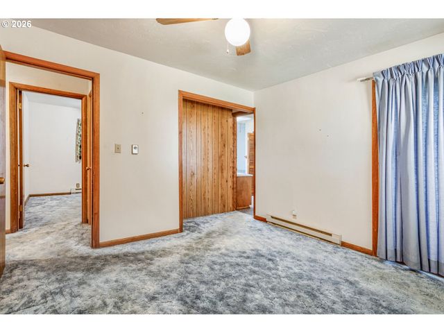 28250 Sw FARMINGTON Rd, Hillsboro, OR 97123