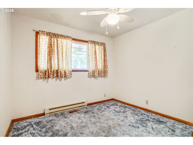 28250 Sw FARMINGTON Rd, Hillsboro, OR 97123