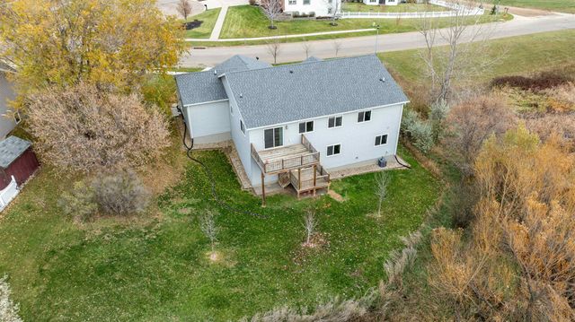 501 27TH ST NW, Minot, ND 58703