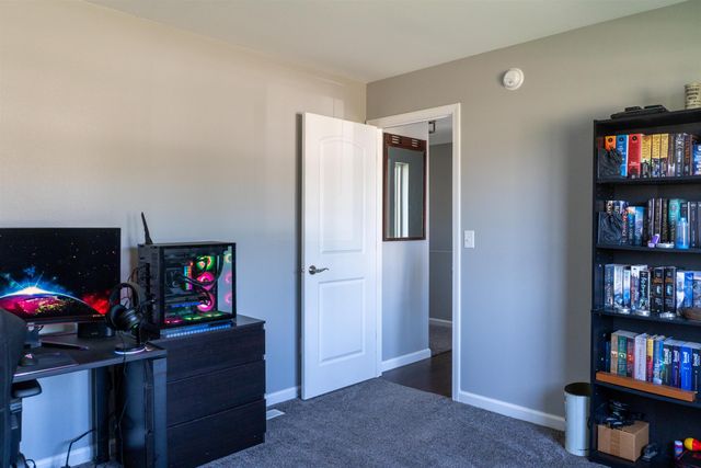 501 27TH ST NW, Minot, ND 58703