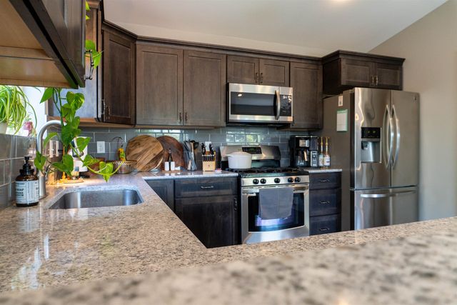 501 27TH ST NW, Minot, ND 58703