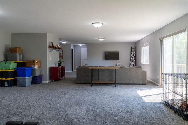 501 27TH ST NW, Minot, ND 58703