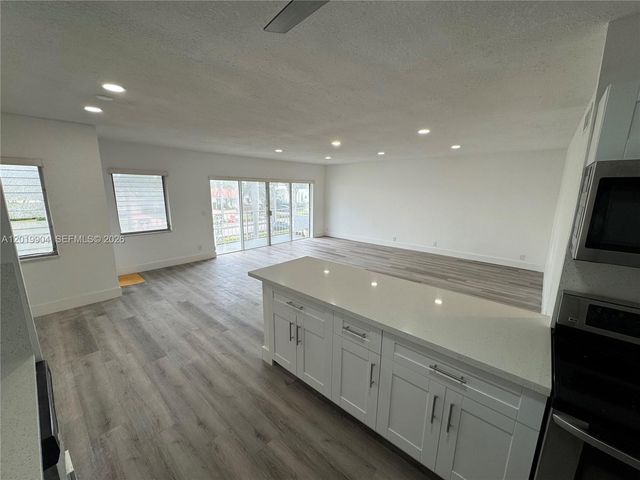 630 Layne Blvd 211, Hallandale Beach, FL 33009