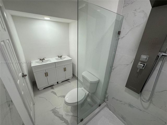 630 Layne Blvd 211, Hallandale Beach, FL 33009