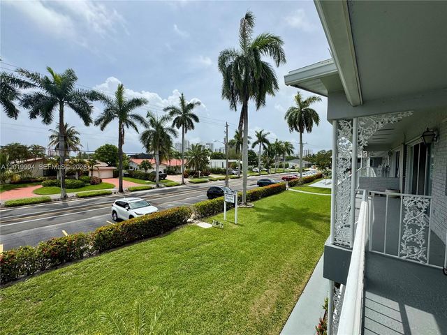 630 Layne Blvd 211, Hallandale Beach, FL 33009