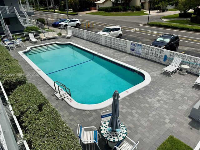 630 Layne Blvd 211, Hallandale Beach, FL 33009