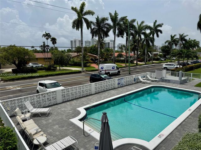 630 Layne Blvd 211, Hallandale Beach, FL 33009