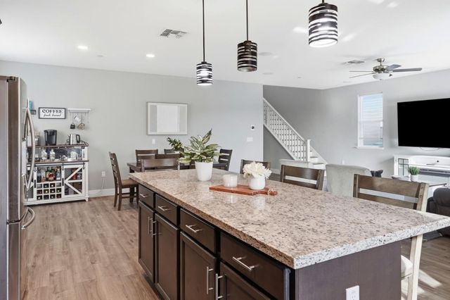 190 Tanoak Street, Hollister, CA 95023