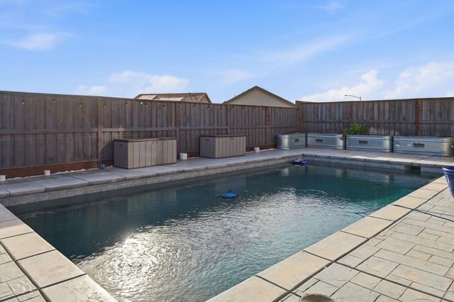 190 Tanoak Street, Hollister, CA 95023