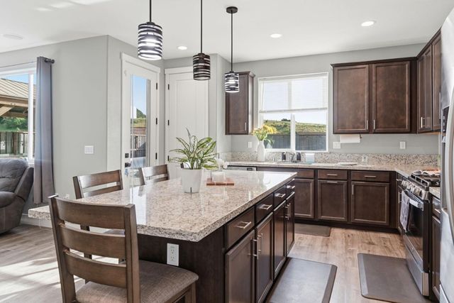 190 Tanoak Street, Hollister, CA 95023