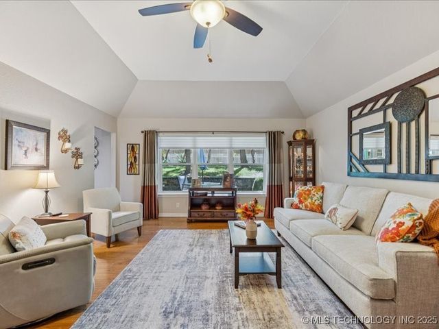 3317 Fairway Street, Claremore, OK 74019