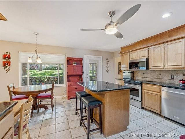 3317 Fairway Street, Claremore, OK 74019
