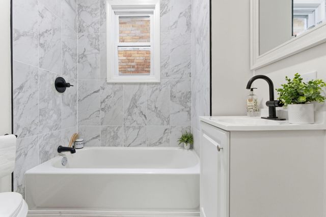 1207 Lakeview Avenue, Whiting, IN 46394