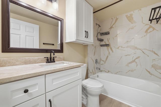 6559 Emerald Dunes Drive 308, West Palm Beach, FL 33411