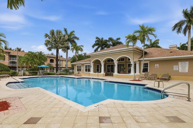 6559 Emerald Dunes Drive 308, West Palm Beach, FL 33411