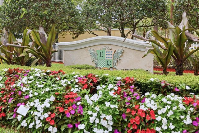 6559 Emerald Dunes Drive 308, West Palm Beach, FL 33411