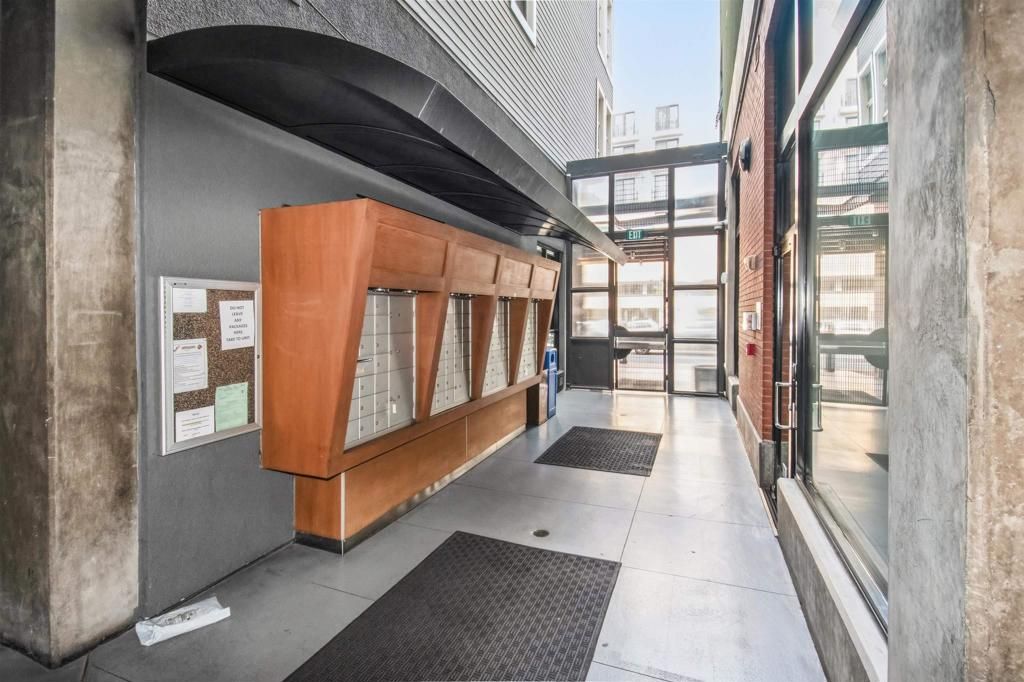 Image 16 of property listing at 777 6th Avenue 404, San Diego, CA 92101