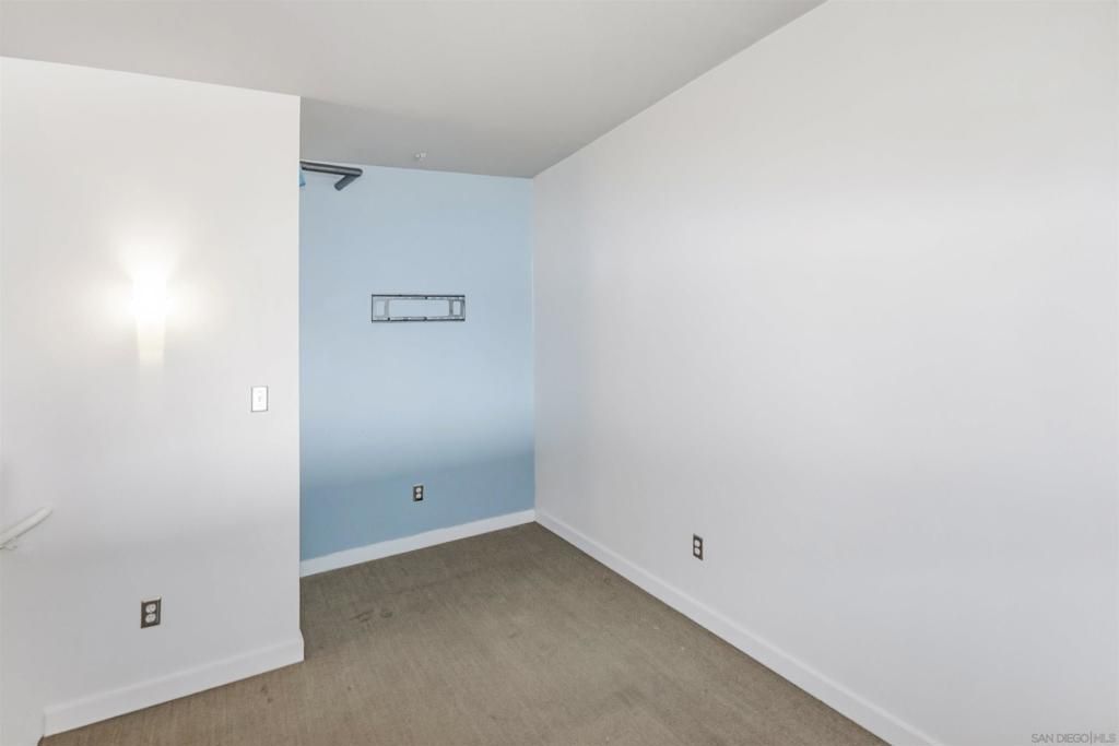 Image 3 of property listing at 777 6th Avenue 404, San Diego, CA 92101