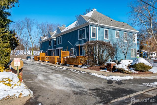 6 Mulberry Lane 6, Metuchen, NJ 08840