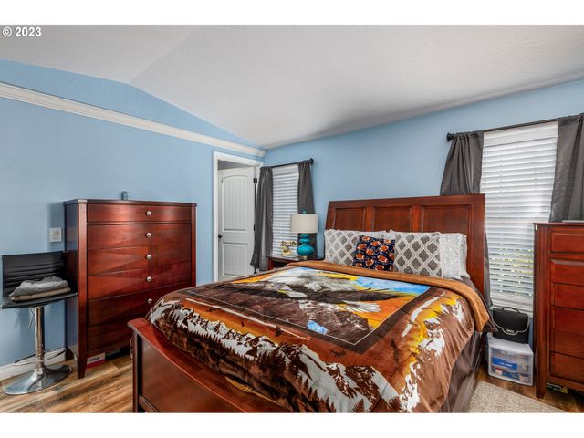 1699 N TERRY St 100, Eugene, OR 97402