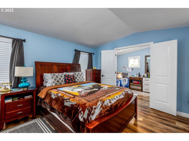 1699 N TERRY St 100, Eugene, OR 97402