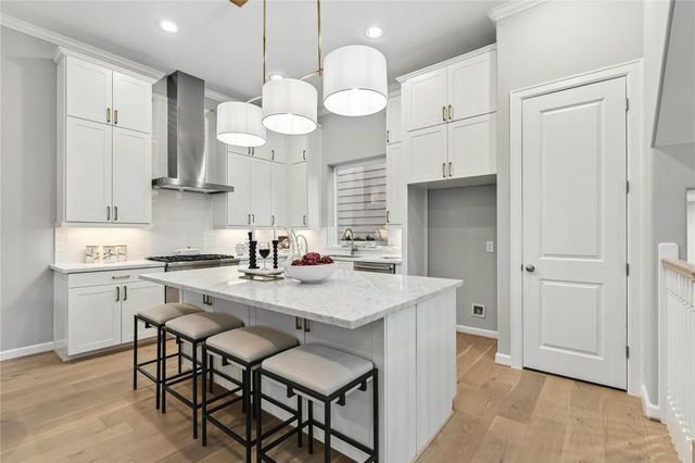 4024 Blossom Street, Houston, TX 77007