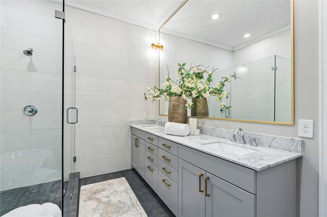 4024 Blossom Street, Houston, TX 77007