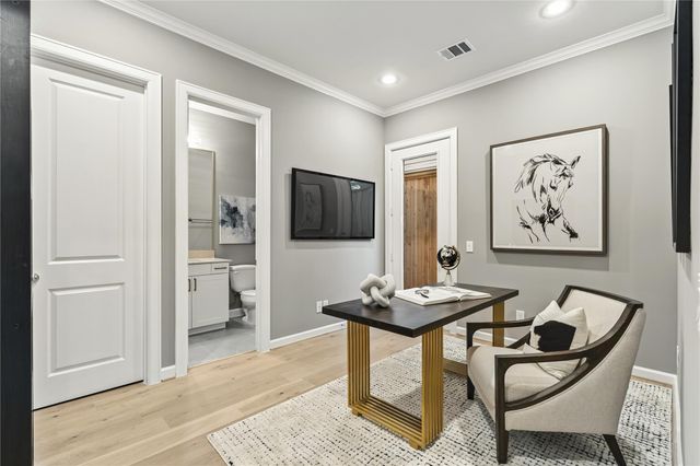 4024 Blossom Street, Houston, TX 77007