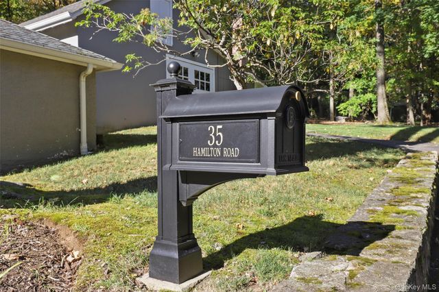 35 Hamilton Road, Chappaqua, NY 10514