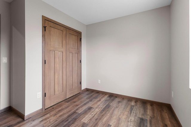 1801 SOUTHLAND LANE, New London, WI 54961