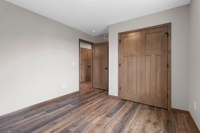 1801 SOUTHLAND LANE, New London, WI 54961