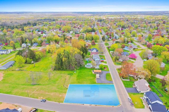 1801 SOUTHLAND LANE, New London, WI 54961