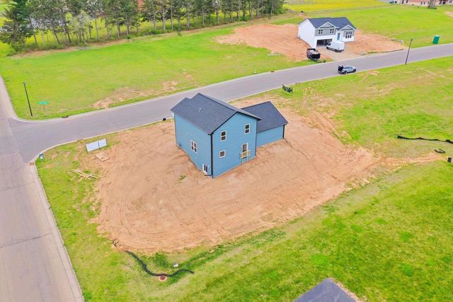1801 SOUTHLAND LANE, New London, WI 54961