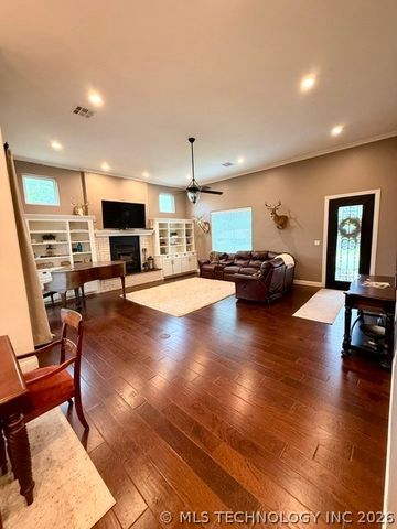801 Ridgecrest, Ardmore, OK 73401