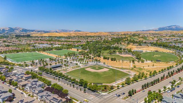 4022 Knightstown St, Dublin, CA 94568