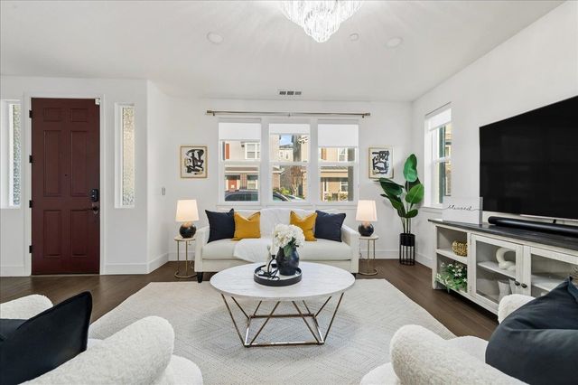 4022 Knightstown St, Dublin, CA 94568