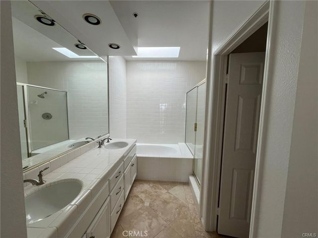 210 LILLE LANE 310, Newport Beach, CA 92663