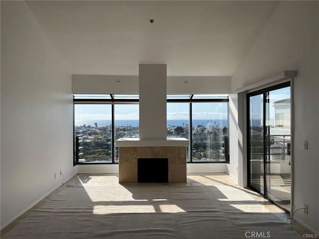210 LILLE LANE 310, Newport Beach, CA 92663