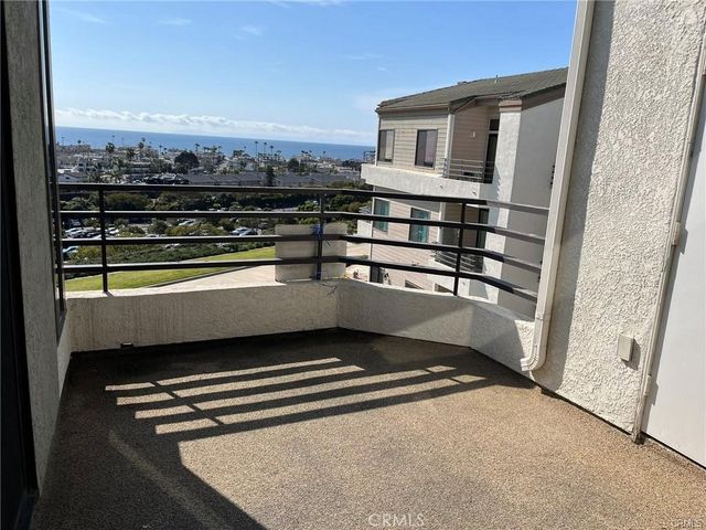 210 LILLE LANE 310, Newport Beach, CA 92663