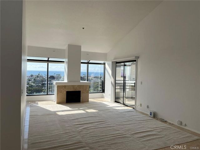 210 LILLE LANE 310, Newport Beach, CA 92663