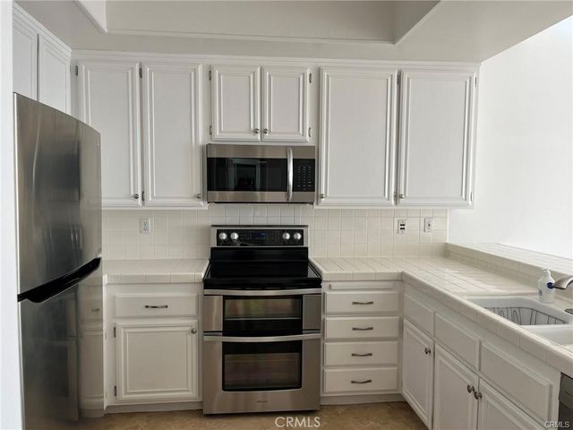 210 LILLE LANE 310, Newport Beach, CA 92663