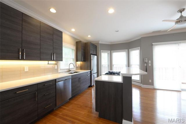 7709 Gannon Avenue, St Louis, MO 63130