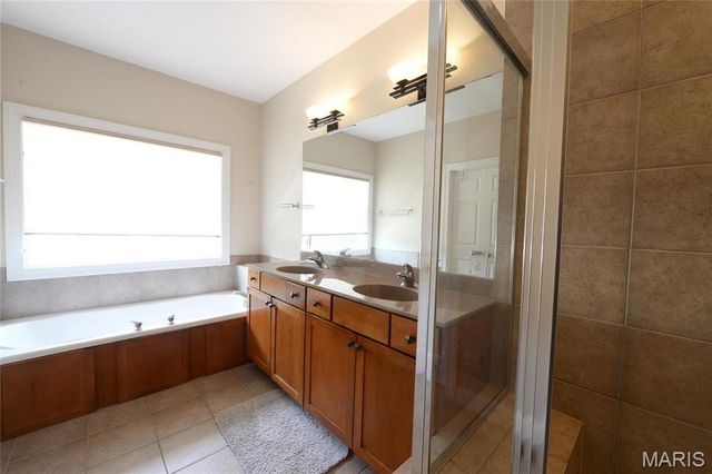 7709 Gannon Avenue, St Louis, MO 63130