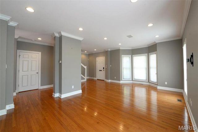 7709 Gannon Avenue, St Louis, MO 63130