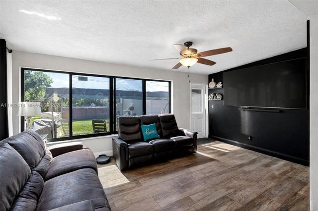 1630 NW 10th St, Homestead, FL 33030