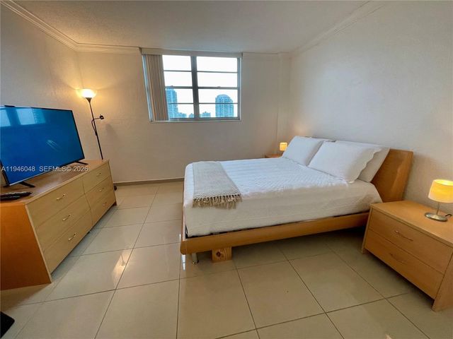 19390 Collins Ave 1405, Sunny Isles Beach, FL 33160