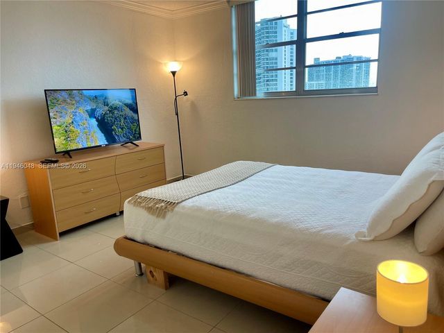 19390 Collins Ave 1405, Sunny Isles Beach, FL 33160