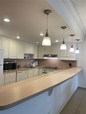 19390 Collins Ave 1405, Sunny Isles Beach, FL 33160